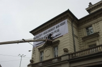 Transparent: Pracownicy kultury żądają wyższych płac